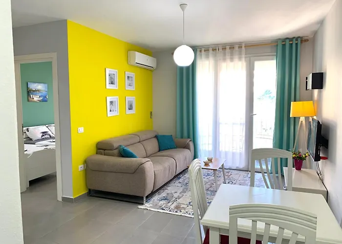 Merville_beachfront * Durrës